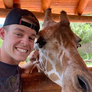 Meet your Posher, Shane